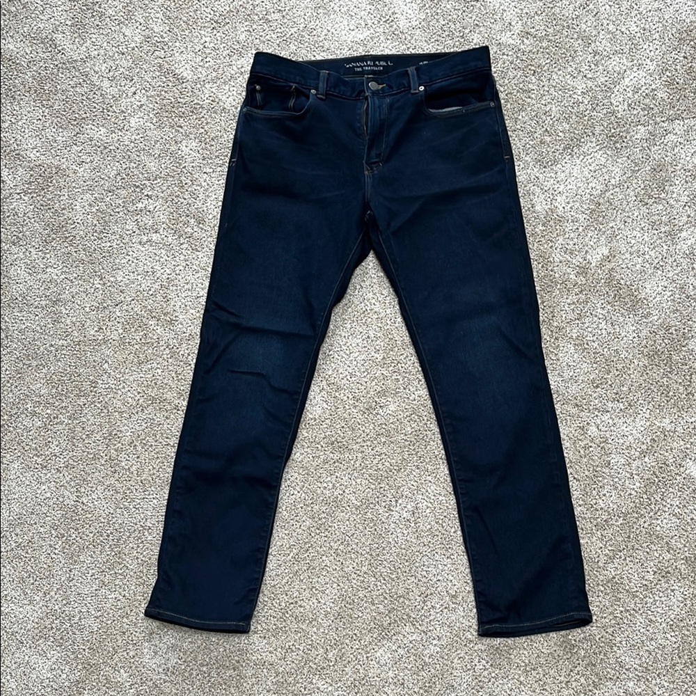 Banana Republic Men’s The Traveler Navy Slim Jeans